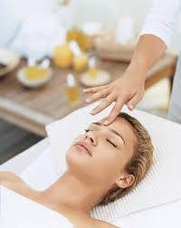 soin du visage à l'institut Aroma-beauté