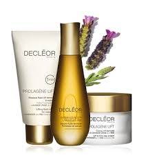 Ce rituel expert visage cible les peaux présentant des rides et une perte de fermeté.